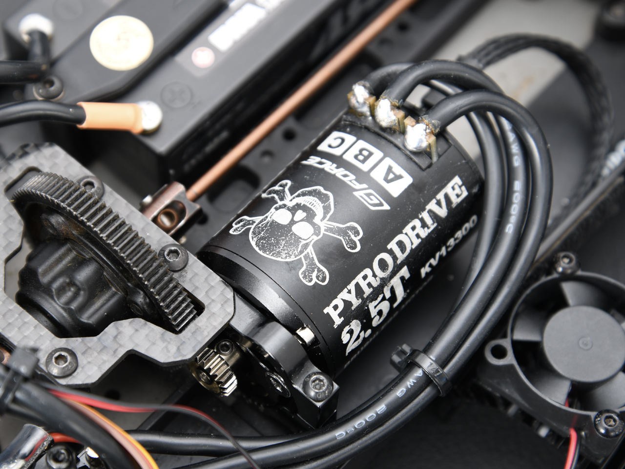 ジーフォース パイロドライブ 2.5T ブラシレスモーター【限定品】（PYRO DRIVE 2.5T Brushless Motor） G0376 G-FORCE Gフォース