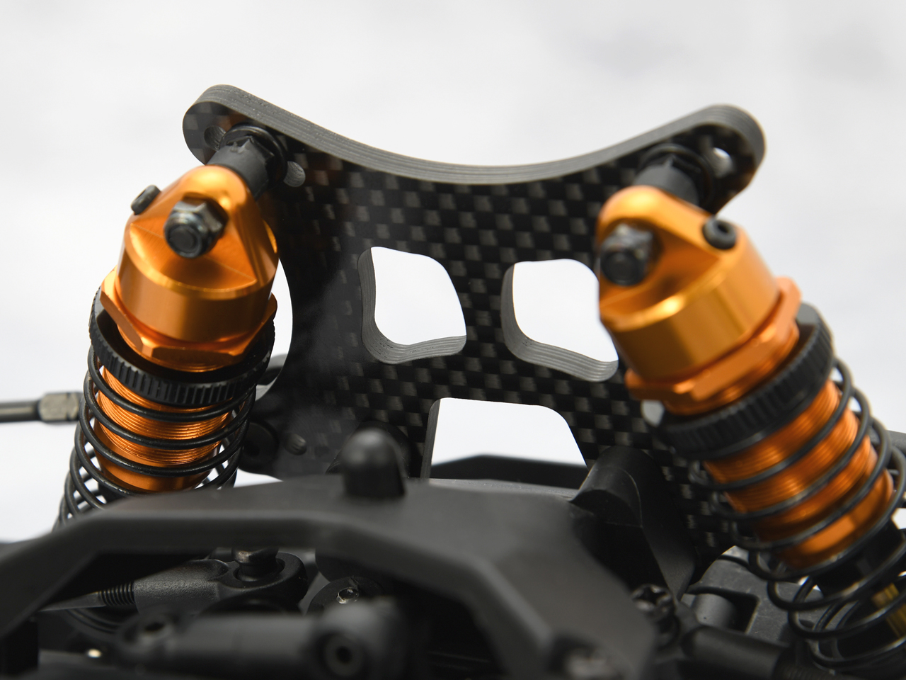 ジーフォース  カーボングラファイト フロントダンパーステイ (Genova ジェノバ用オプションパーツ)  GOP147 Gフォース G-FORCE