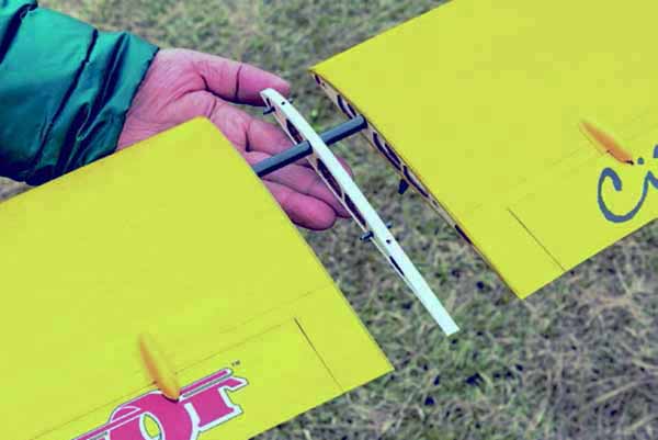 PILOT シラントロ 2m バルサキット 12161 OK模型